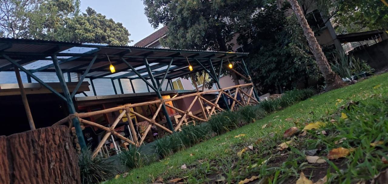 Hostel Kizumba House Arusha Exterior foto
